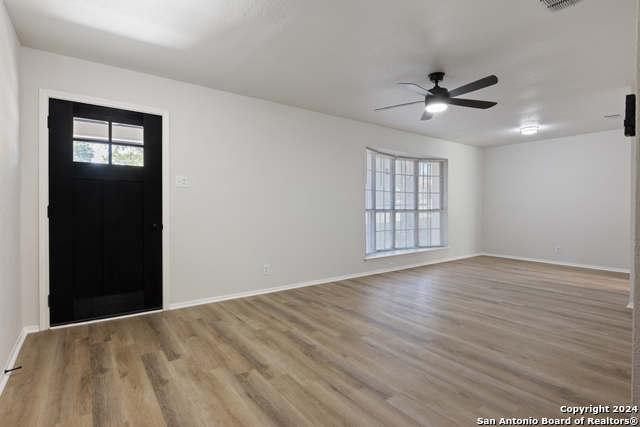 Listing photo id 0 for 1102 Fillmore Dr