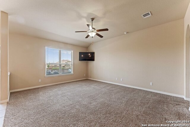 Listing photo id 9 for 2317 Broken Wheel Ln