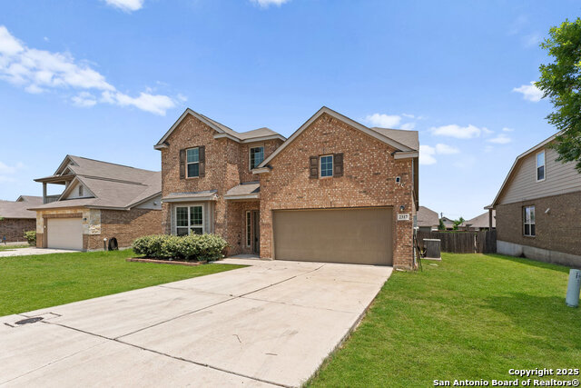 Listing photo id 0 for 2317 Broken Wheel Ln