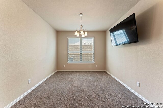 Listing photo id 3 for 2317 Broken Wheel Ln
