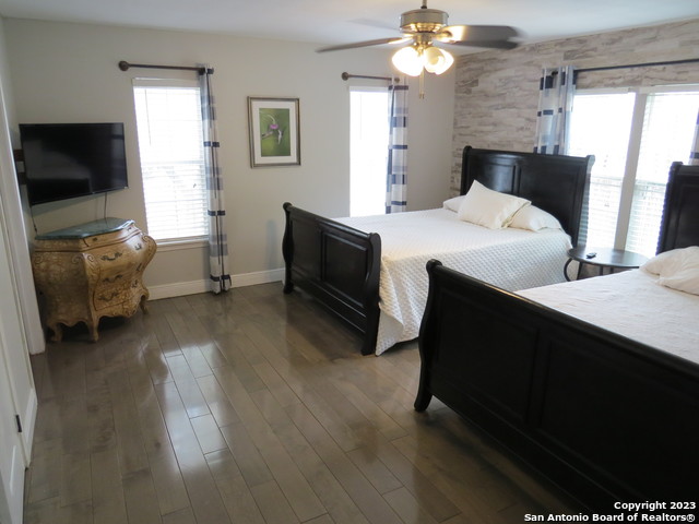 Image 15 of 31 For 2221 Lakewood Dr