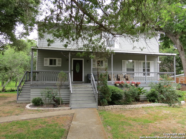 Image 2 of 31 For 2221 Lakewood Dr