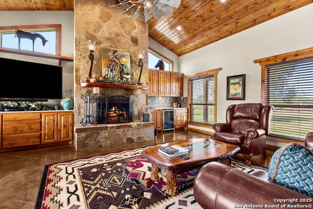 Image 7 of 48 For 381 Schneider Rd