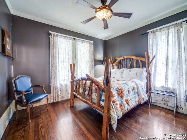 Listing photo id 11 for 331 Fifth Street