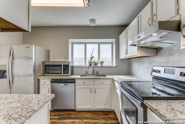 Image 10 of 25 For 7986 Wayside