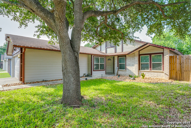 Image 3 of 25 For 7986 Wayside