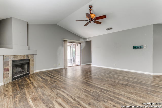 Image 6 of 25 For 7986 Wayside