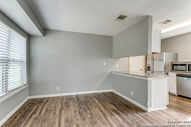 Image 9 of 25 For 7986 Wayside