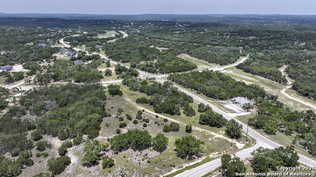 Listing photo id 10 for 314 Serenity Pass