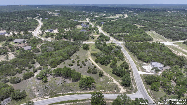 Listing photo id 6 for 314 Serenity Pass