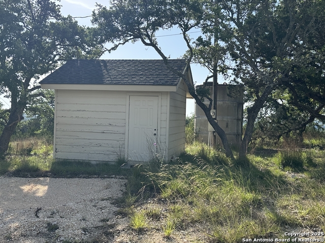 Image 11 of 12 For 10205 Johns Rd #2