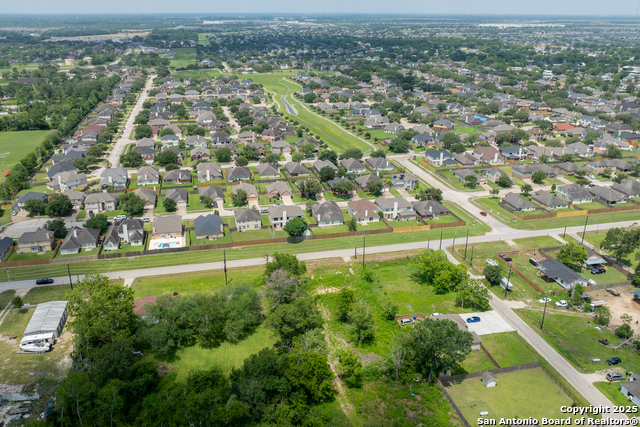 Listing photo id 12 for 20715 Post Oak S