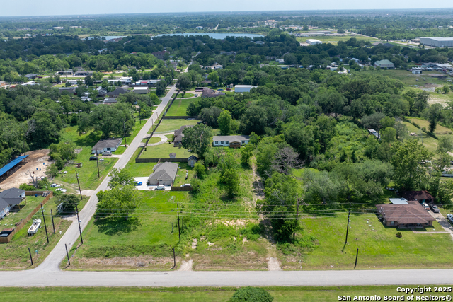 Listing photo id 16 for 20715 Post Oak S