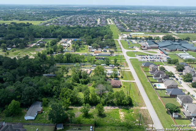 Listing photo id 18 for 20715 Post Oak S