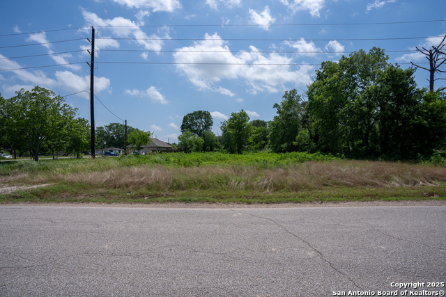 Listing photo id 6 for 20715 Post Oak S