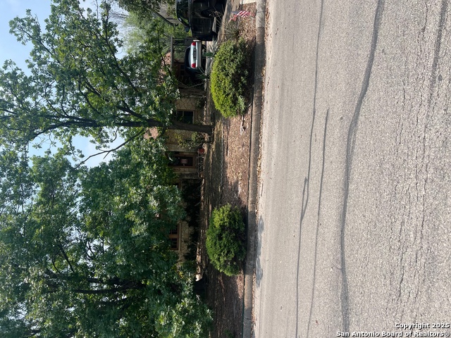 Details for 250 Mandalay W, San Antonio, TX 78212