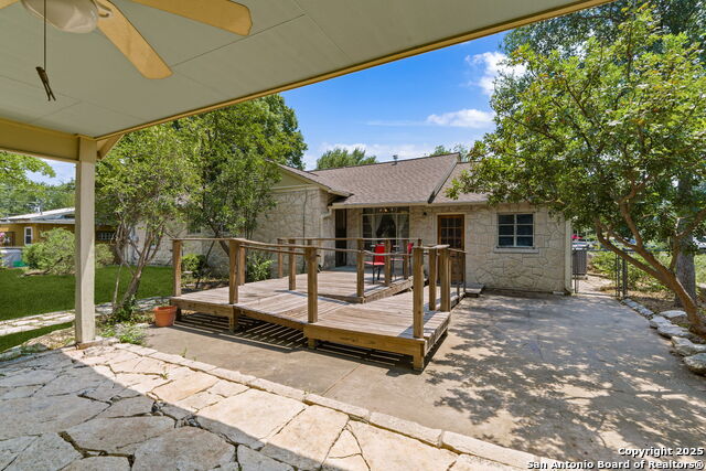 Image 33 of 37 For 219 Sunshine Dr E