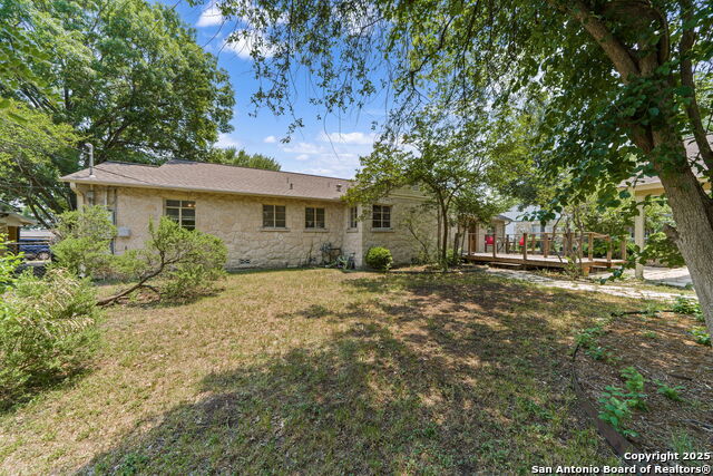 Image 36 of 37 For 219 Sunshine Dr E