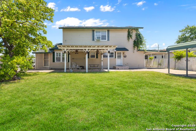 Listing photo id 15 for 1605 Winnipeg W