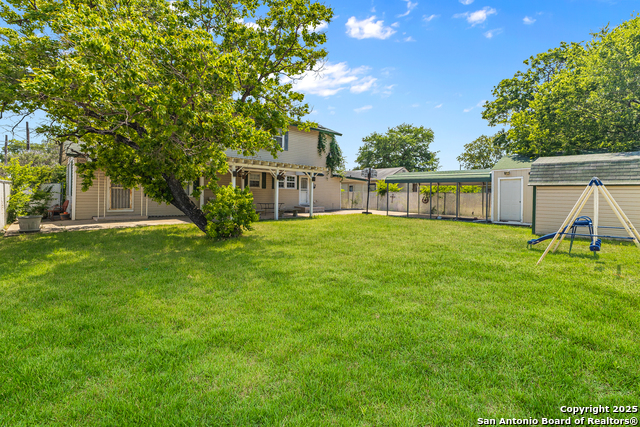 Listing photo id 16 for 1605 Winnipeg W