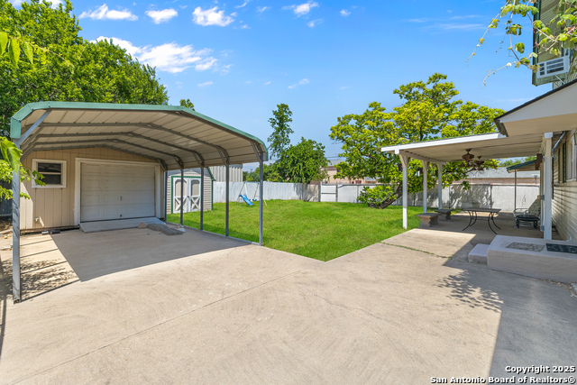 Listing photo id 17 for 1605 Winnipeg W