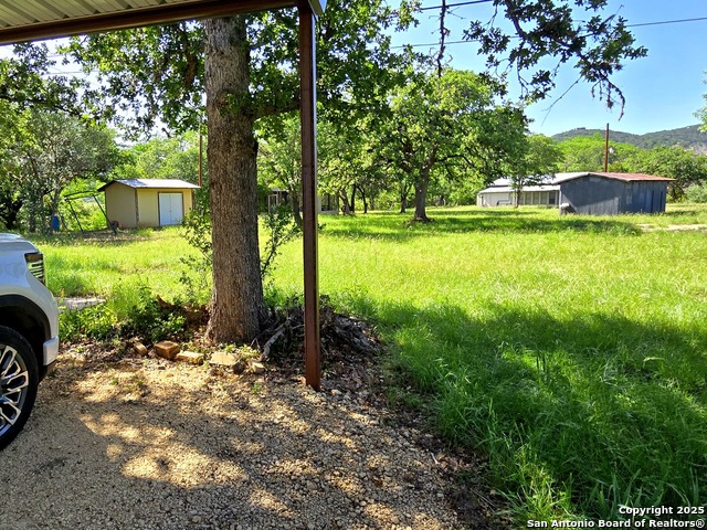 Listing photo id 11 for 224 Rocky Top