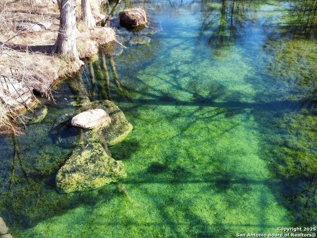 Listing photo id 28 for 224 Rocky Top