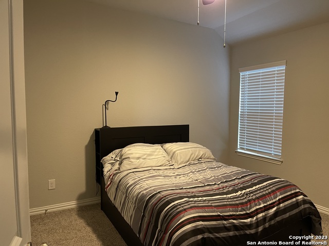 Listing photo id 8 for 25629 Vista Bella