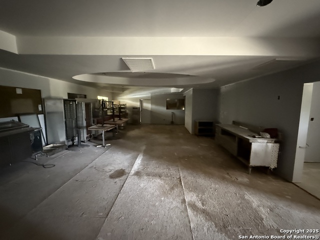 Listing photo id 7 for 1435 Nw 24th St