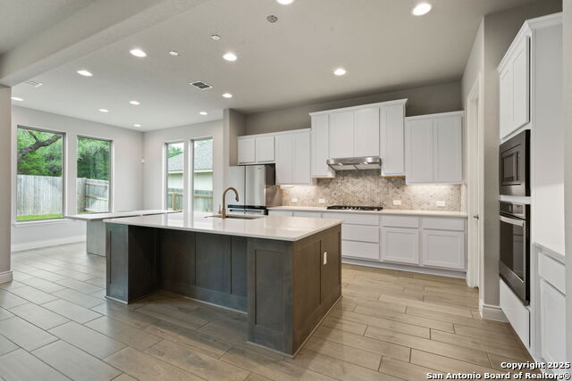 Image 10 of 40 For 25707 Madison Ranch