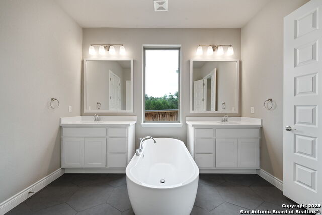 Image 17 of 40 For 25707 Madison Ranch