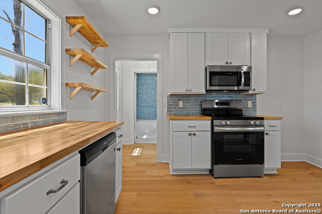 Image 25 of 42 For 20505 Flat Creek Drive