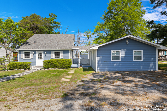 Image 4 of 42 For 20505 Flat Creek Drive