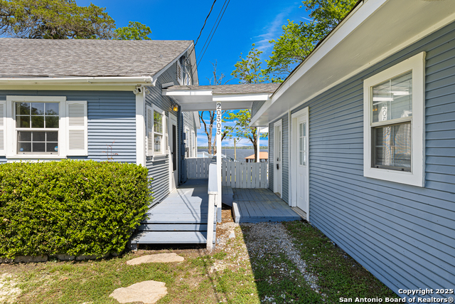 Image 7 of 42 For 20505 Flat Creek Drive