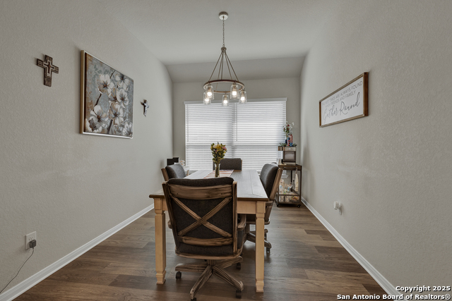 Image 14 of 32 For 623 Foxbrook