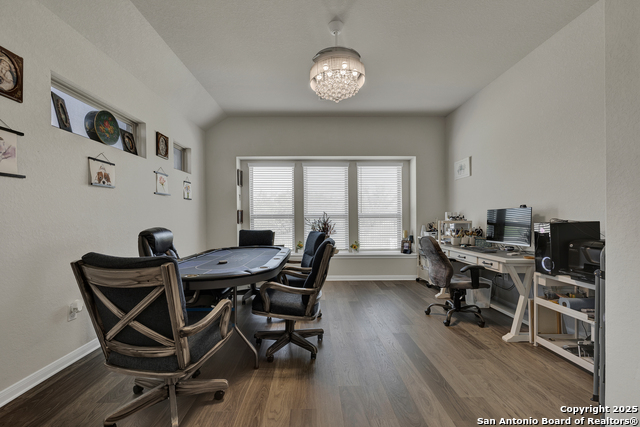Image 17 of 32 For 623 Foxbrook