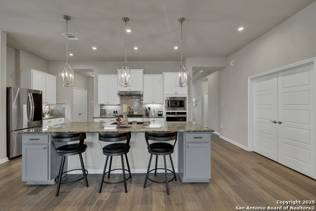 Image 8 of 32 For 623 Foxbrook