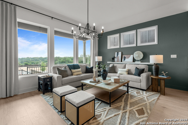 Image 16 of 31 For 20675 Huebner Rd Unit 707