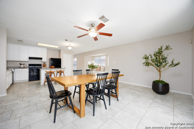 Image 10 of 26 For 10511 Stone Creek