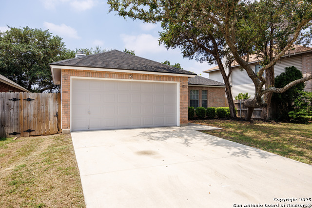 Image 2 of 26 For 10511 Stone Creek