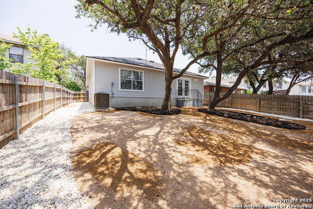Image 24 of 26 For 10511 Stone Creek