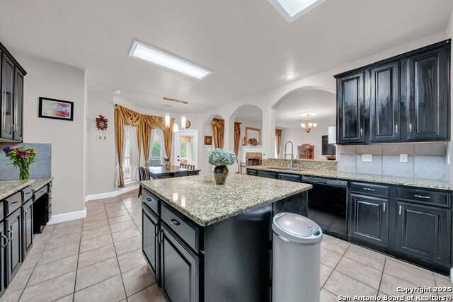 Listing photo id 26 for 13619 Mesa Point