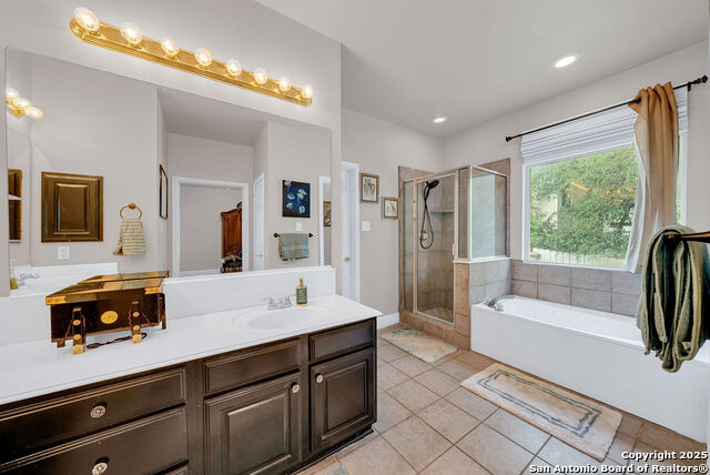 Listing photo id 31 for 13619 Mesa Point