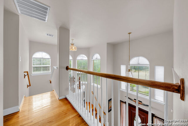 Listing photo id 35 for 13619 Mesa Point