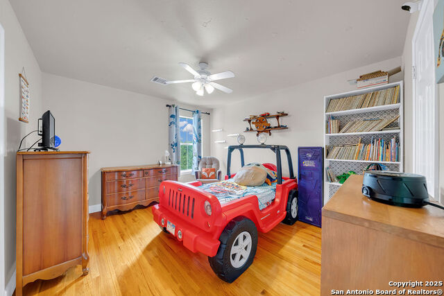 Listing photo id 39 for 13619 Mesa Point