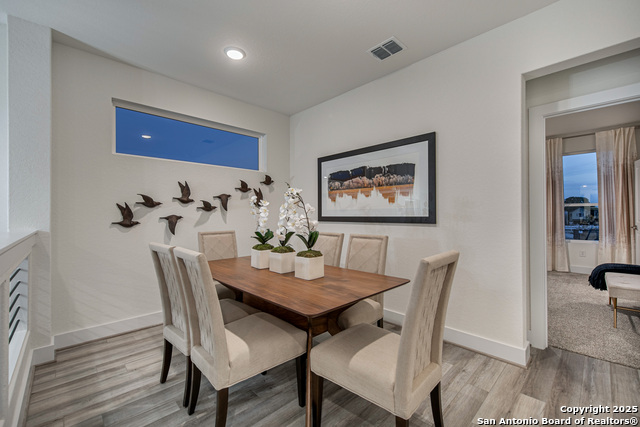 Image 5 of 10 For 20675 Huebner Rd Unit 708