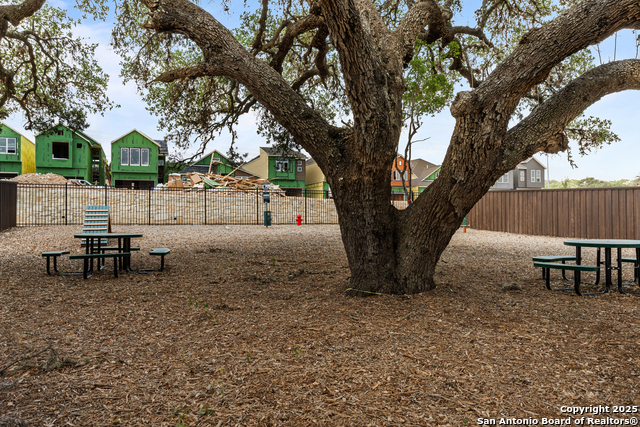 Image 6 of 10 For 20675 Huebner Rd Unit 708