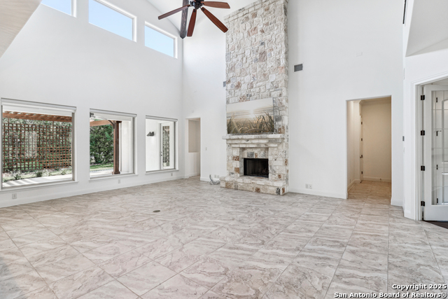 Image 12 of 91 For 6327 Almeria Cir