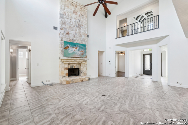 Image 13 of 91 For 6327 Almeria Cir