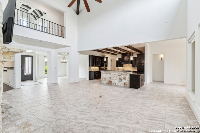 Image 15 of 91 For 6327 Almeria Cir